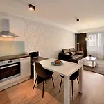 Lägenhetshotell Charming & Cozy Ambiente Bratislava