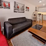 Charming & Cozy Ambiente Aparthotel Bratislava
