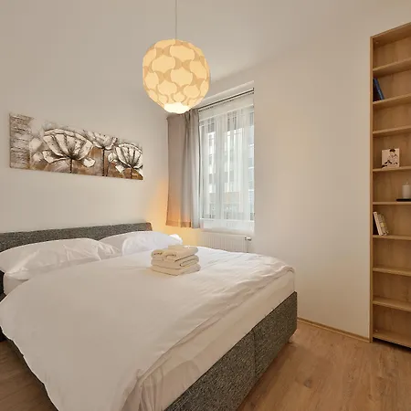 Charming & Cozy Ambiente Aparthotel Bratislava