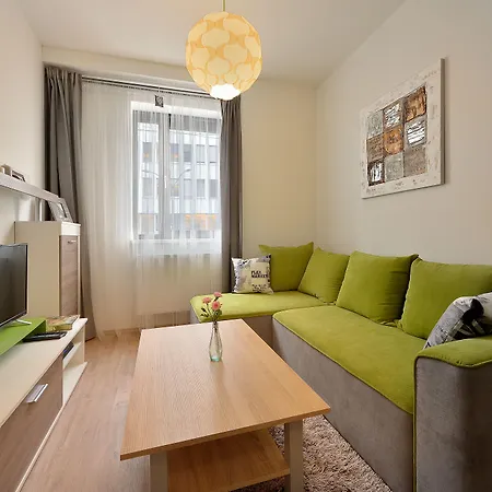 Charming & Cozy Ambiente Aparthotel 3*