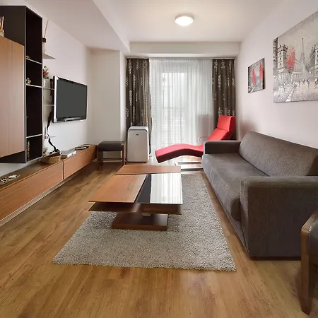Charming & Cozy Ambiente Aparthotel 3*