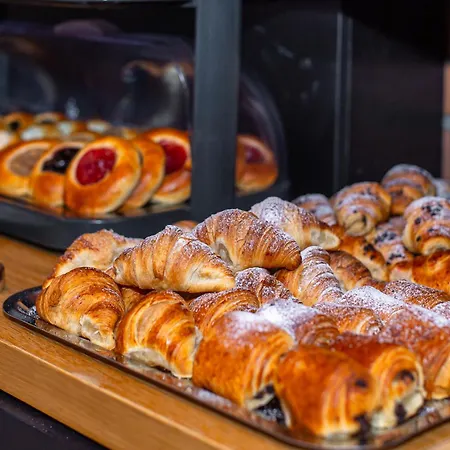 Charming & Cozy Ambiente 3* Bratislava